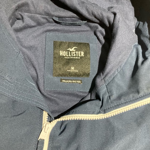 Hollister hooded windbreaker - Picture 6 of 6